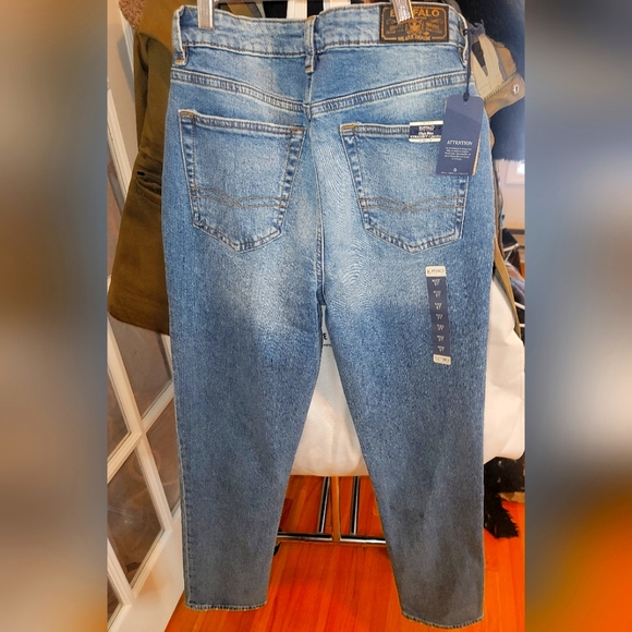 High Rise Jeans - Picture 5 of 6